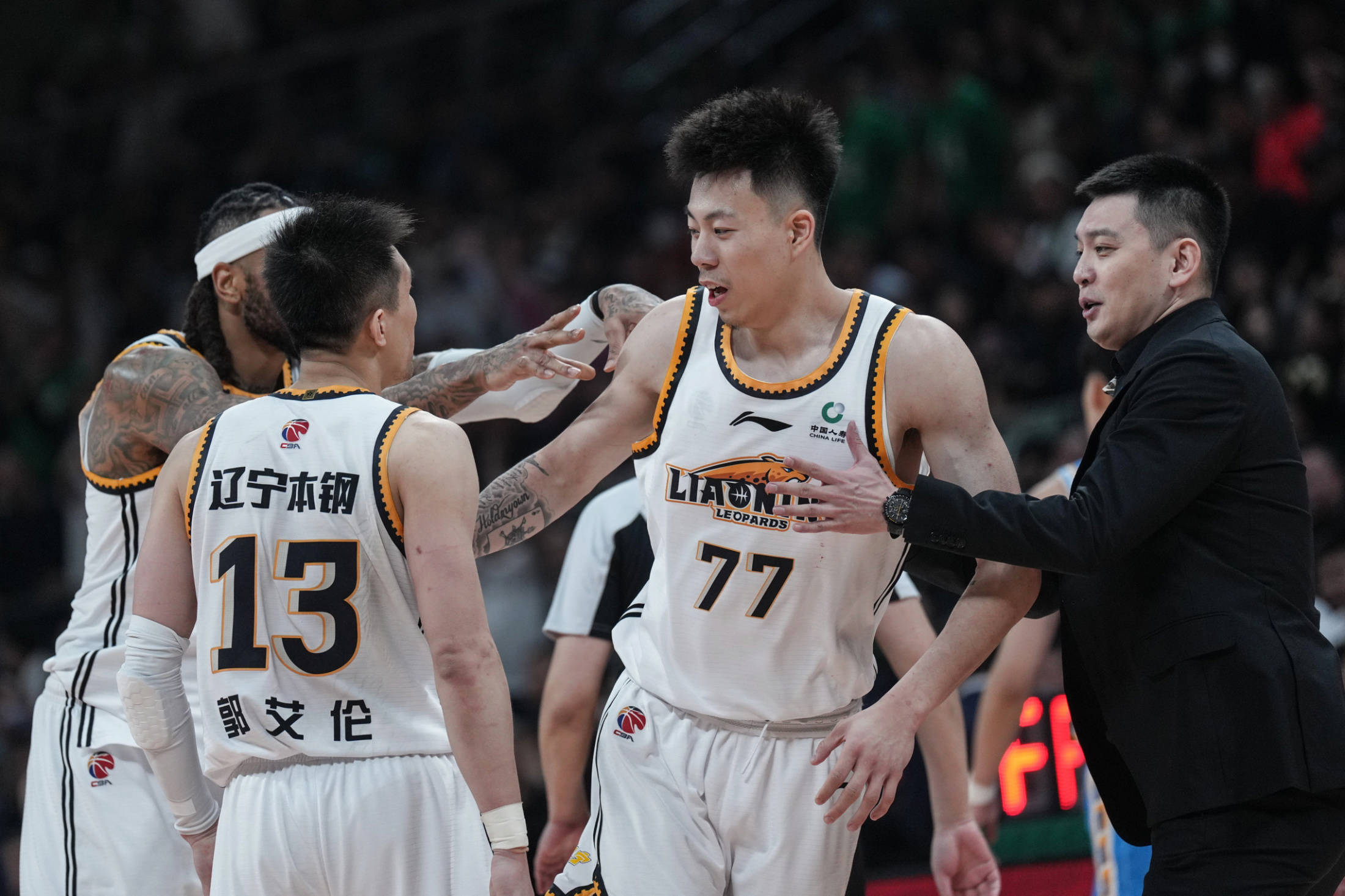 九游体育-辽宁队球员表现果断斗志昂扬