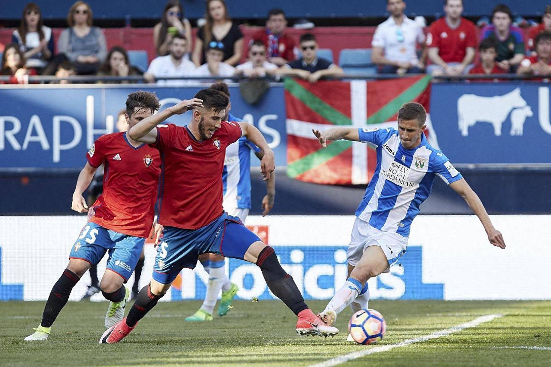 格拉纳达客场逆袭，西甲联赛冲击前四