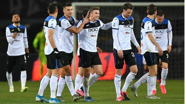 包含佛罗伦萨主场大胜萨索洛，继续追赶积分榜前列的词条