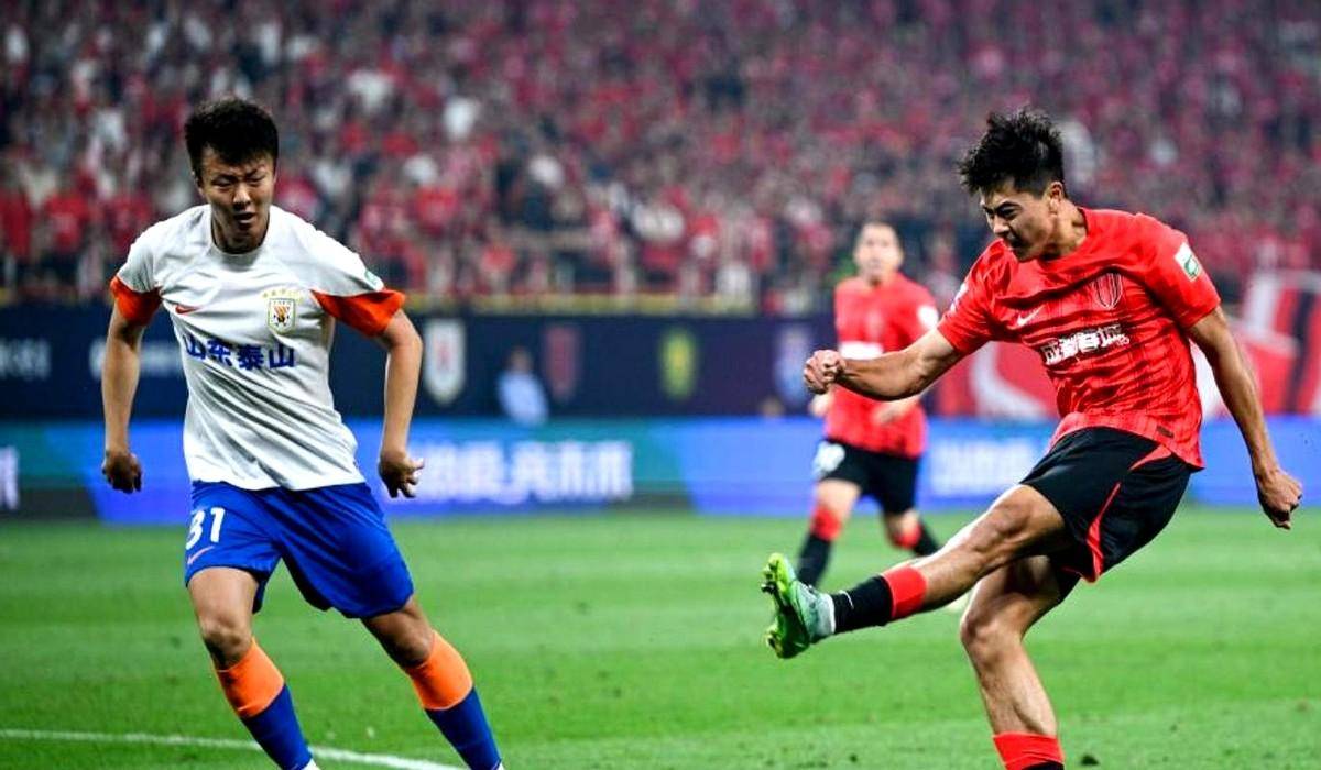 鲁能主场击败国安，保持领先优势备战