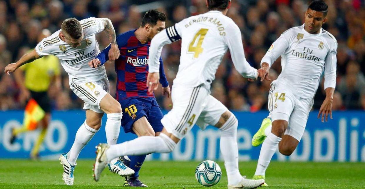 包含皇马客场大胜阿贾克斯，晋级前景扑朔迷离的词条