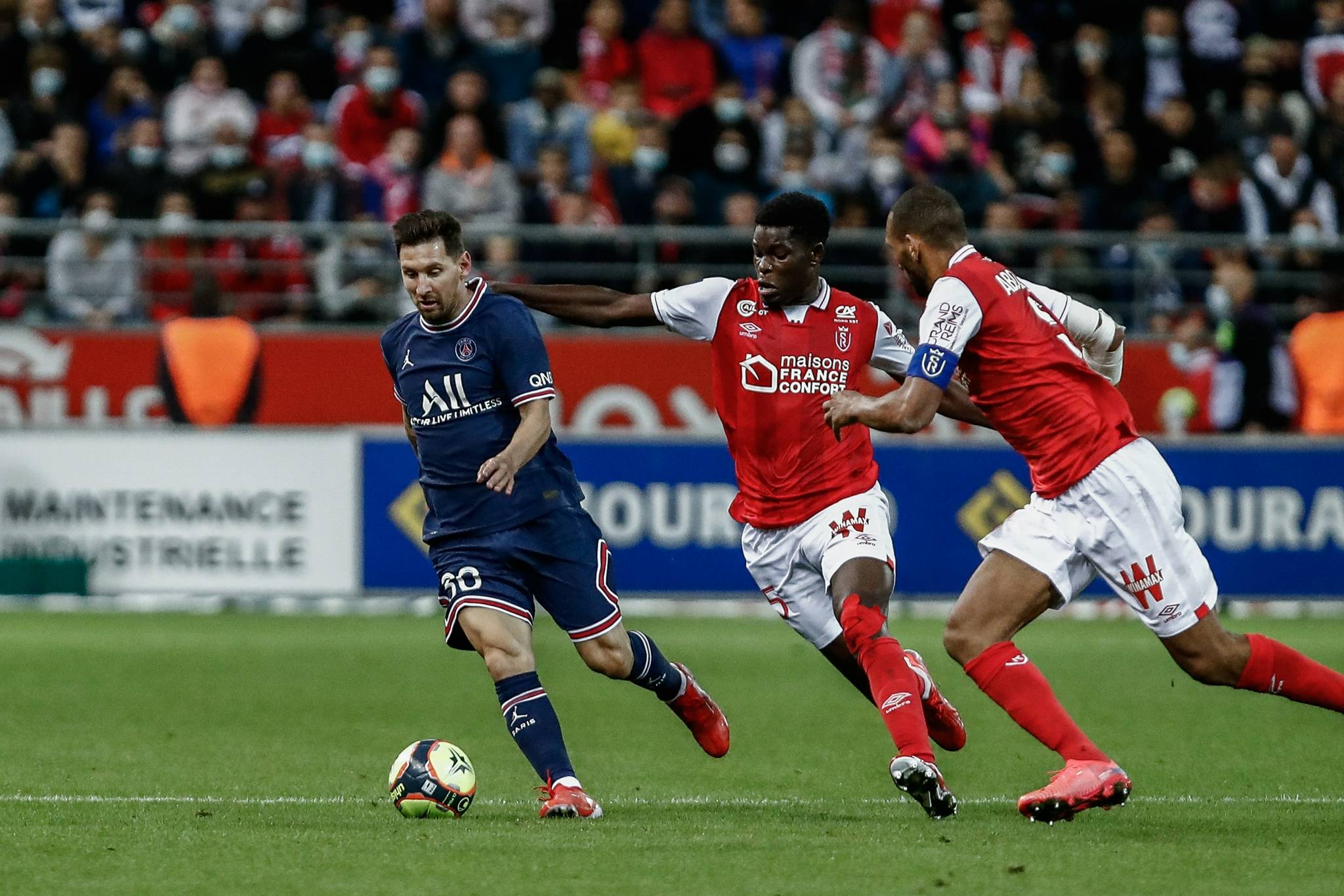 梅斯客场不敌对手，战绩持续下滑