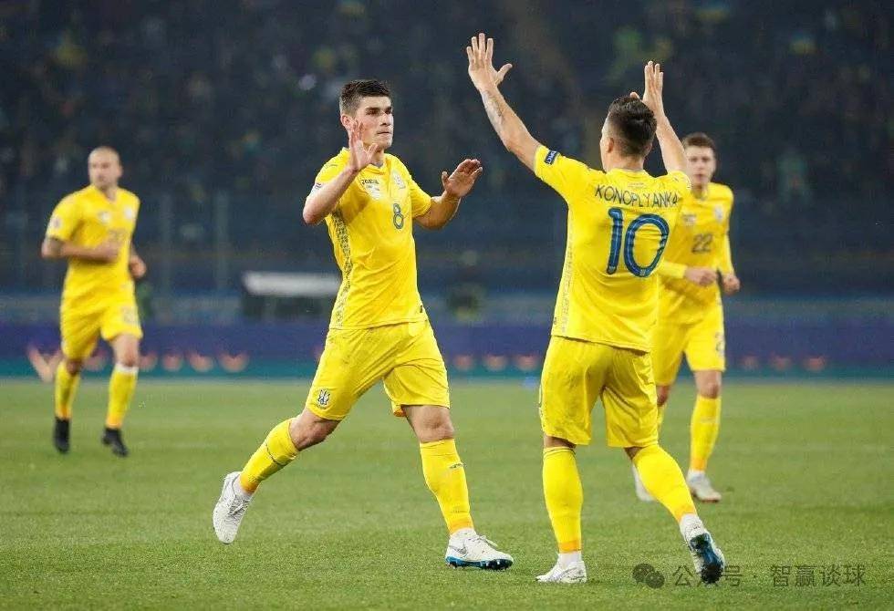 包含荷兰与奥地利的较量将决定出线命运，球迷瞩目此战的词条