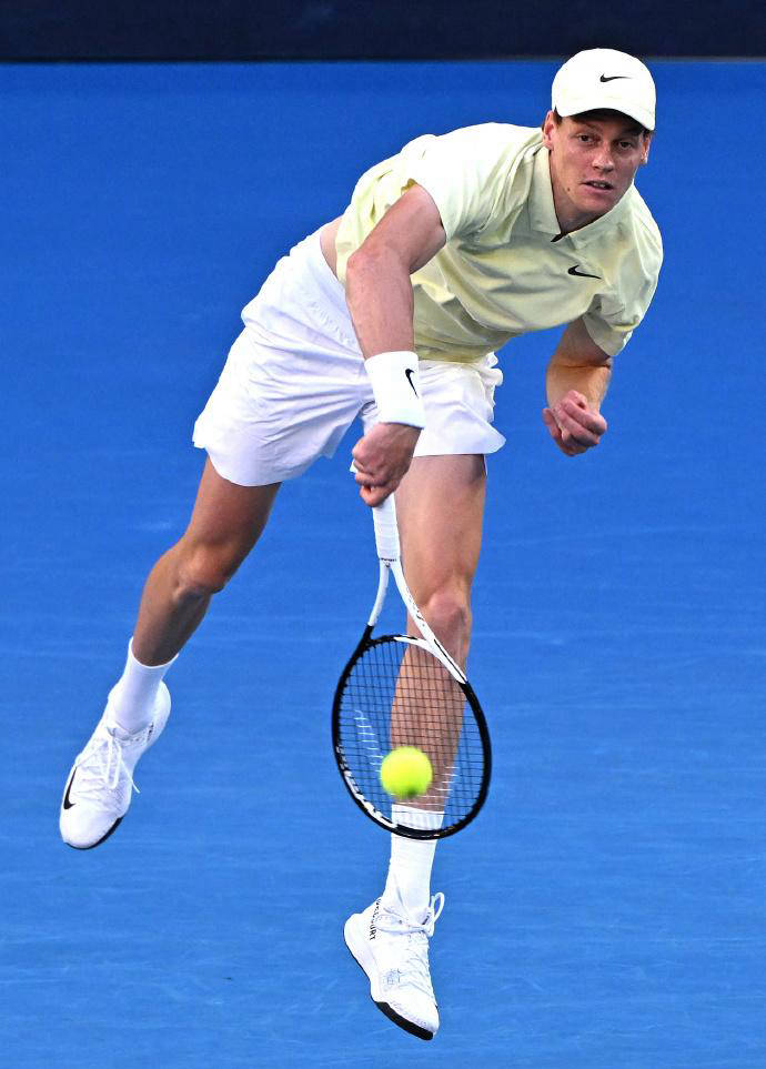 九游娱乐网站-奥地利运动员战胜对手，卫冕冠军