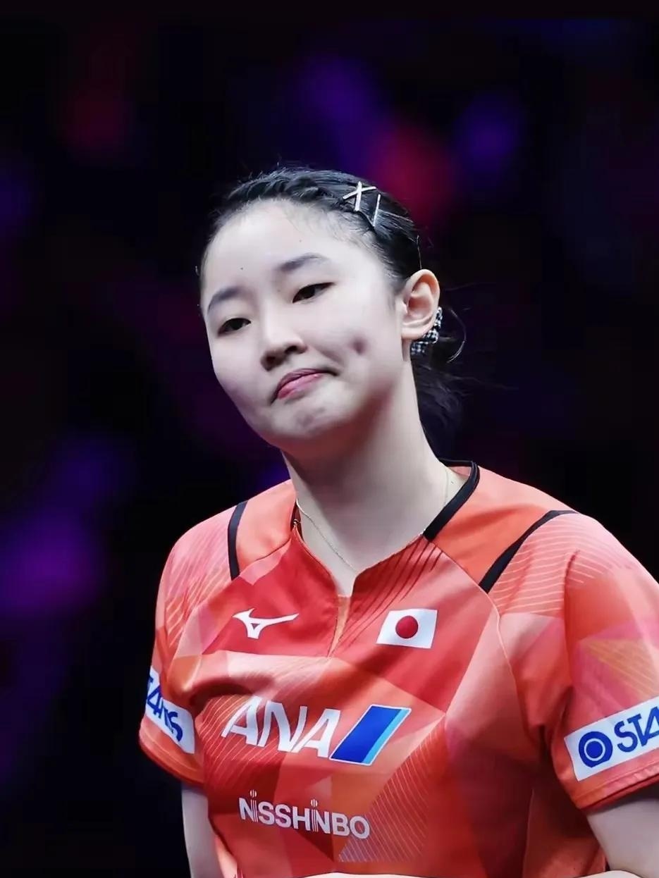 突尼斯击剑选手浑身解数，取得胜利