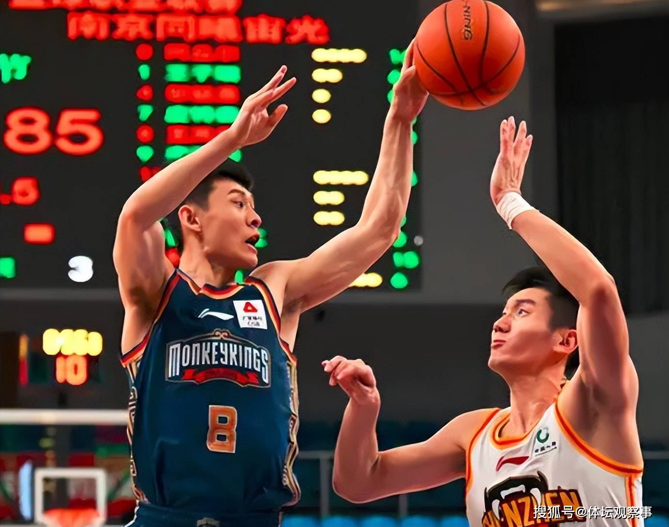 深圳队惊险击败湖南男篮，勇夺胜利的简单介绍