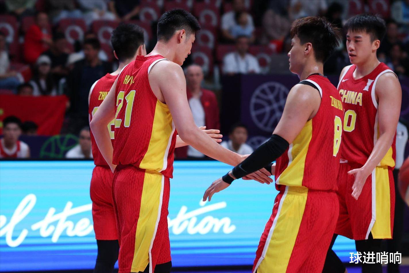 上海男篮力挫强敌，展现出色表现