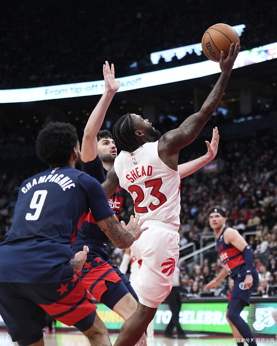 关于湖人惨败魔术，主场遭遇巨大挫折的信息