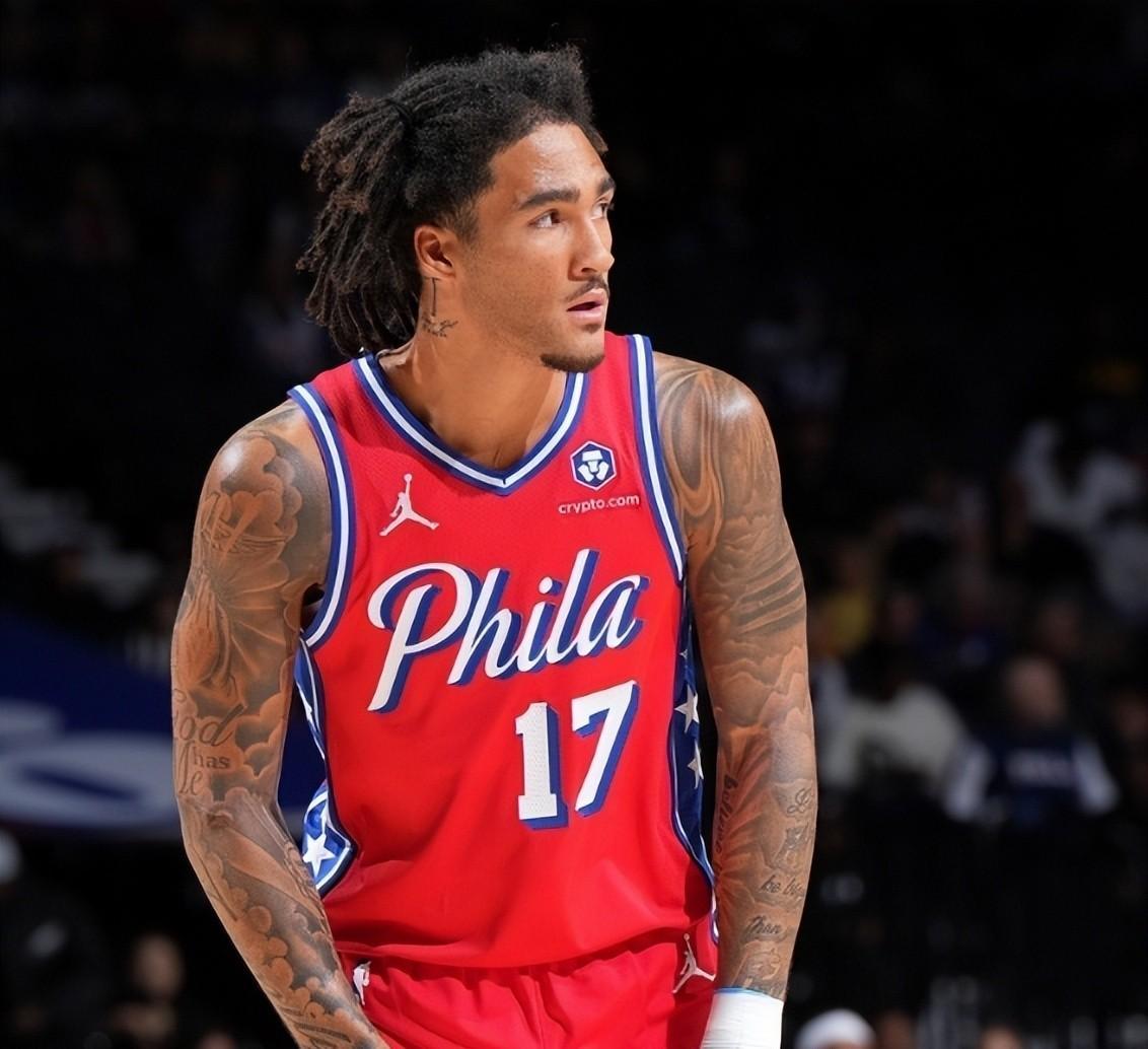 九游娱乐app下载-保罗受伤复出，火箭逆袭76人晋级总决赛