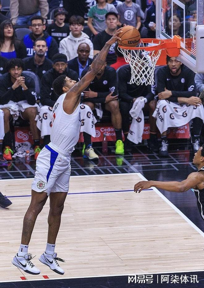 包含快船客场逆转篮网，乔治贡献27分的词条