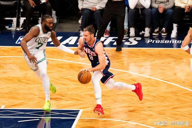 九游体育官方入口-重燃越碰越怒活塞香奈儿33分11板加拿大旋律篮网复升