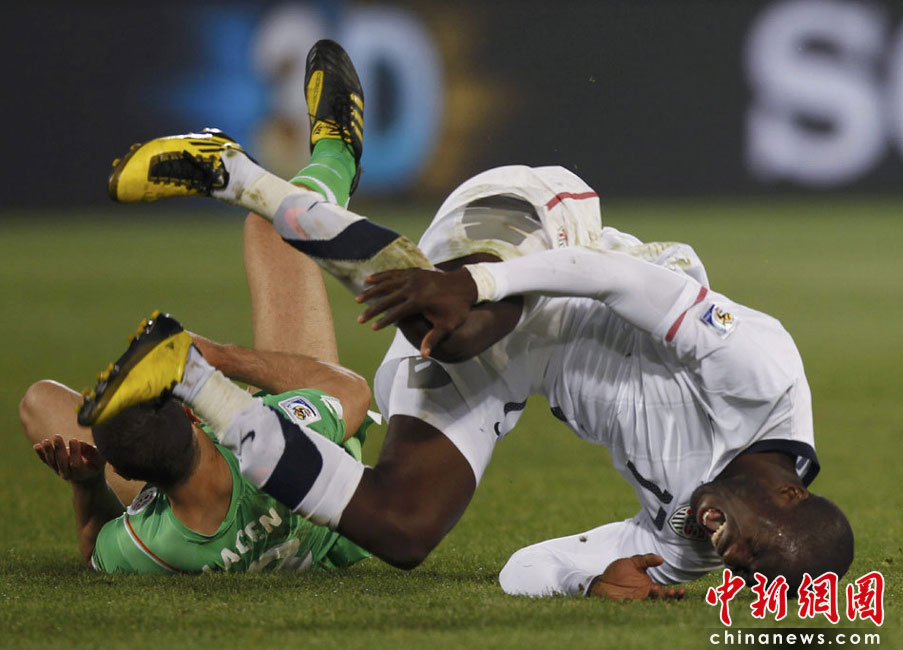 包含阿尔及利亚遭遇惊心失利，小组头名或被颠覆的词条