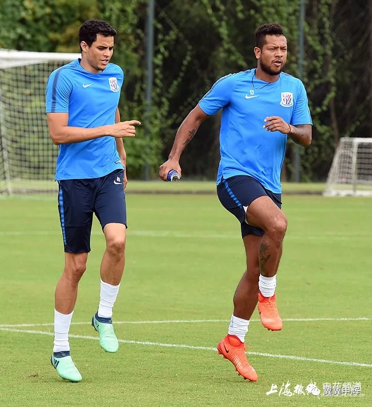 法兰克福队员合练，期待胜利的到来的简单介绍