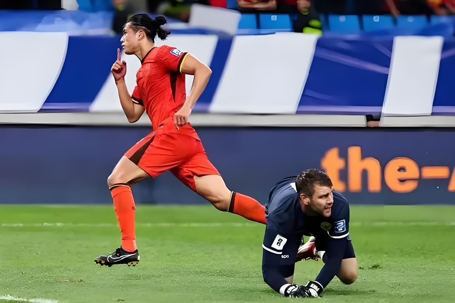 秘鲁女足遭遇挑战，备战世界杯