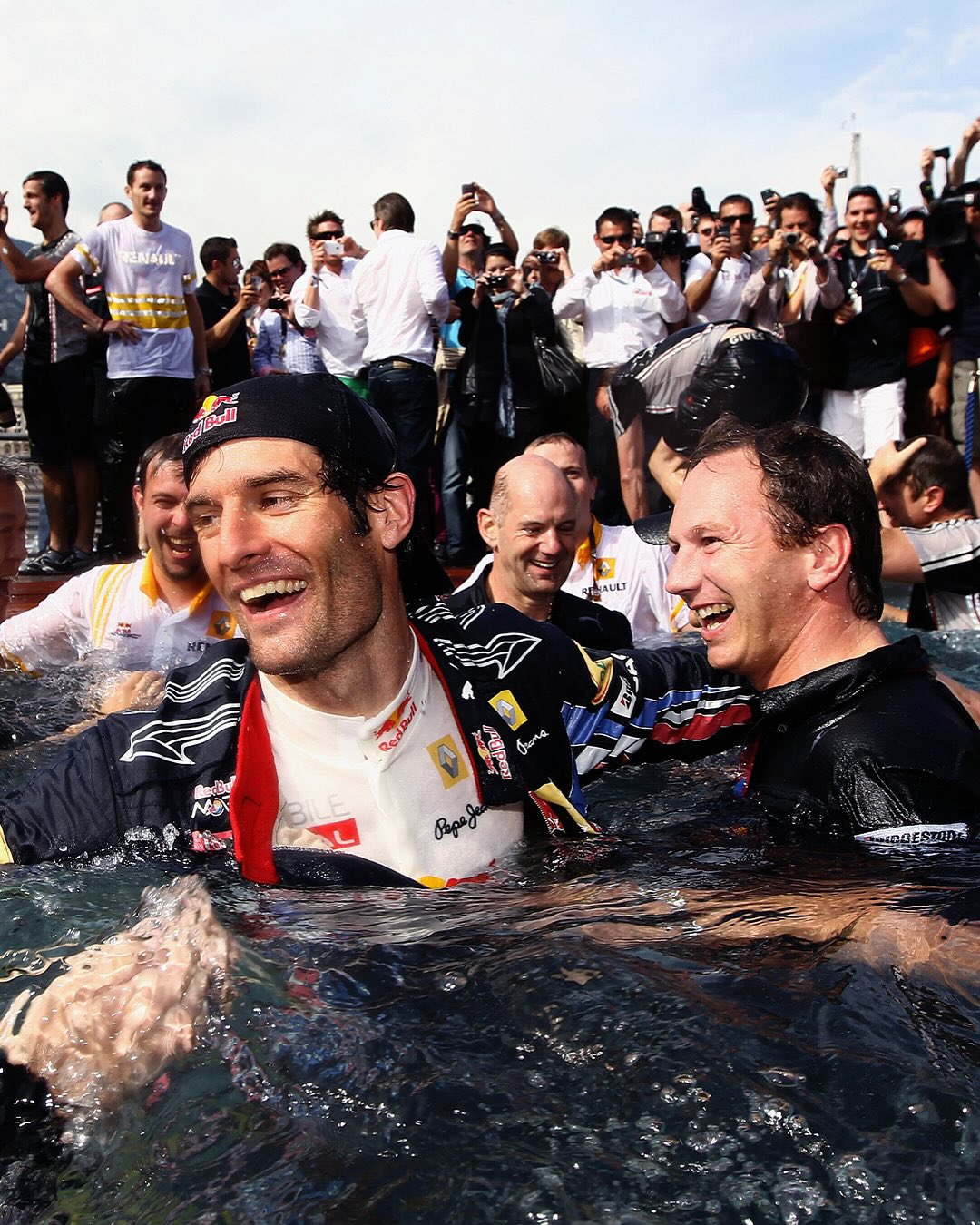 红牛二队鏖战雷诺车队，皮亚斯特里刷新纪录的简单介绍