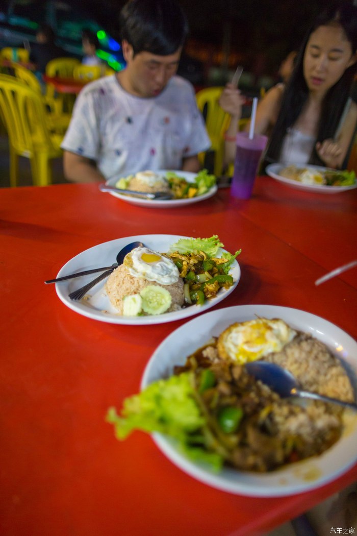 九游娱乐网页-印尼队轻取马来西亚队，黄鸭组合高光表现的简单介绍